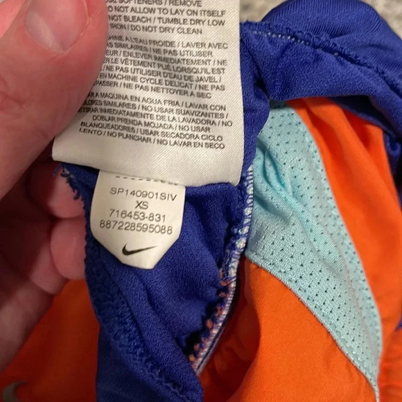 Nike shorts size extra small orange, light blue and dark blue - Picture 5 of 5